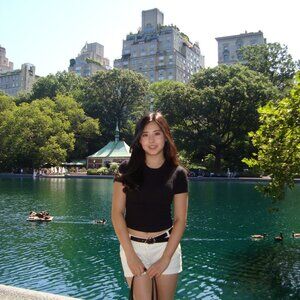 Meet your Posher, Angela